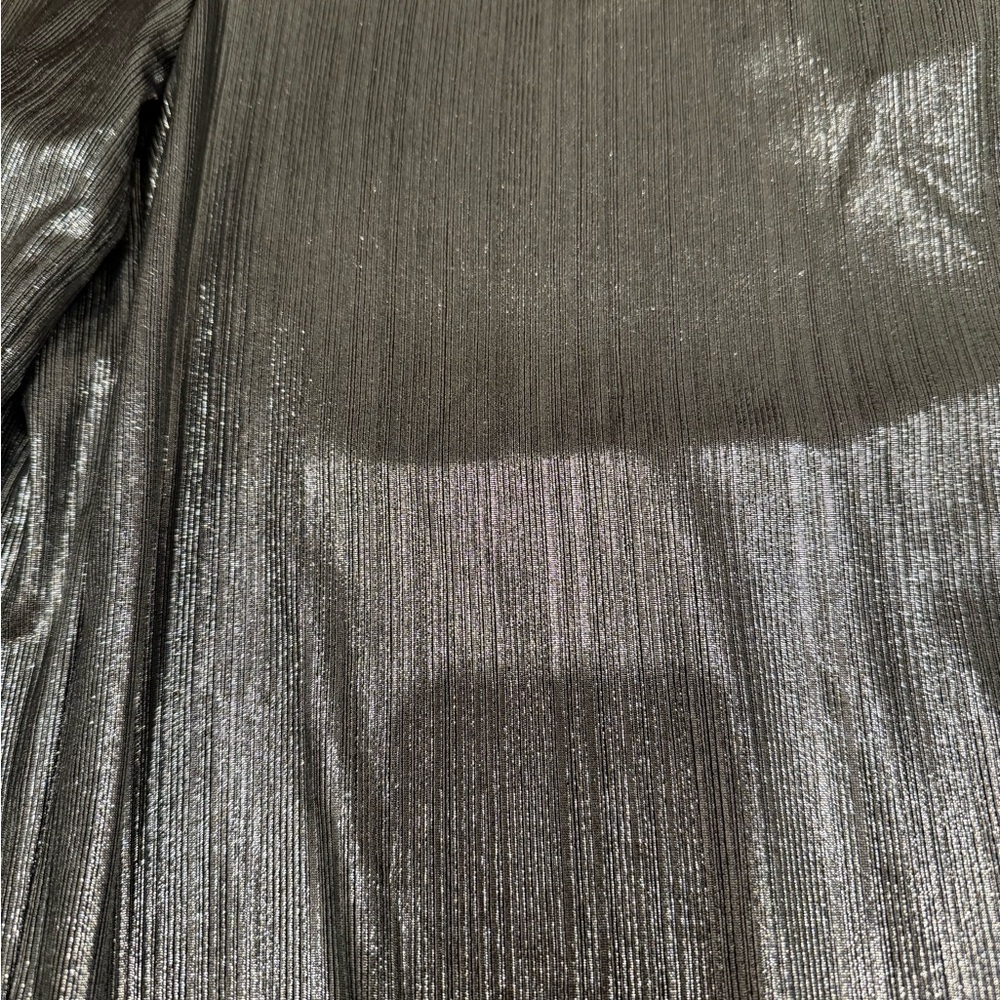 Lulu’s Metallic Wide-Leg Pants - Picture 3 of 5